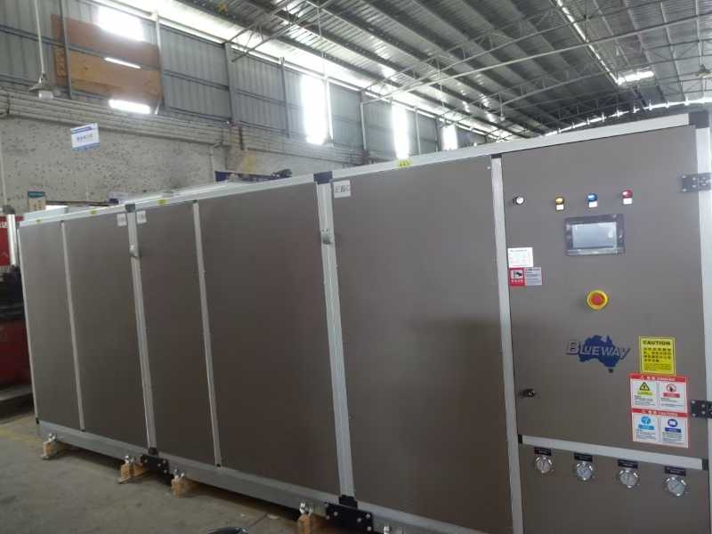 Doručte včas: Systém prostředí vnitřního bazénu